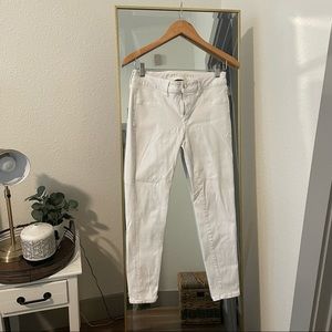 American Eagle White Skinny Jeans